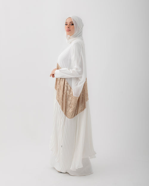 Free Size Pleated Cape OffWhite Gold