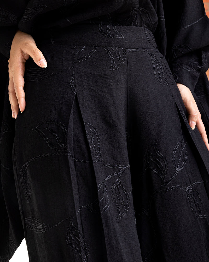 Embroidered Wide Leg Pants Black