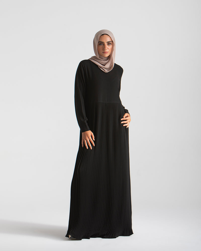 Sleeved Pleated Dress Black CODE 211
