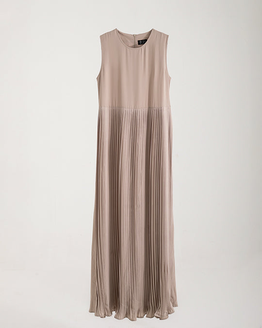 Sleeveless Pleated Dress Beige