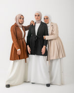 Suede Side Pleated Coat Black