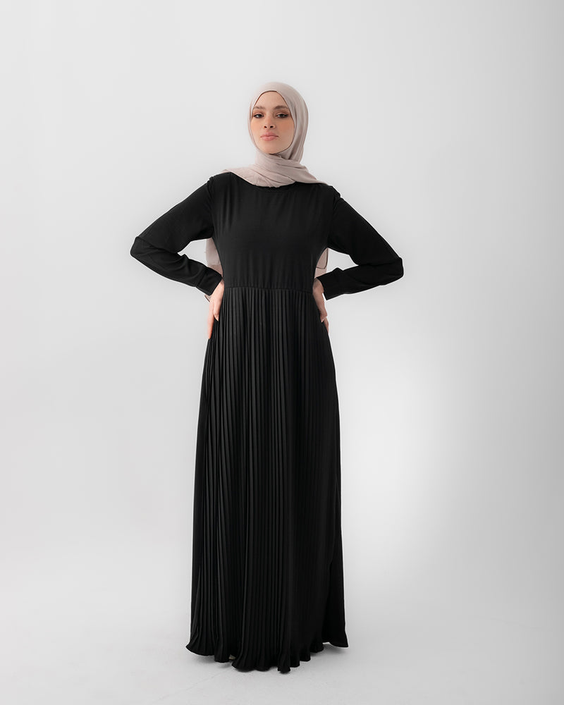 Sleeved Pleated Dress Black CODE 211