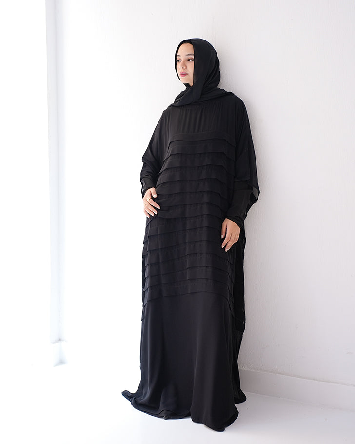 Free Size Pleated Cape Black
