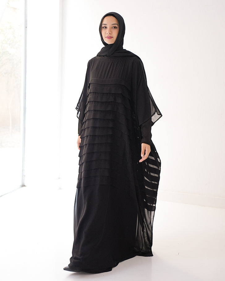 Free Size Pleated Cape Black