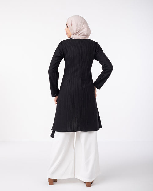 Asymmetric Pullover Black