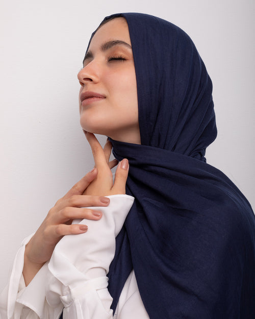 Basic Delicate Navy