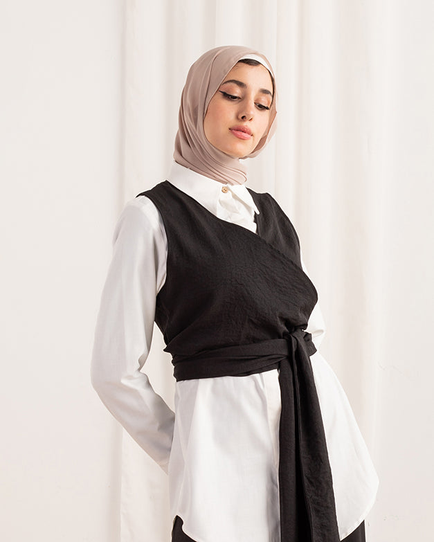 Vest code 114 - Black
